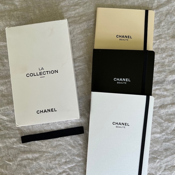 CHANEL Beauté Exclusive Gift Set | Set of 3 Branded Notebooks - Picture 1 of 8